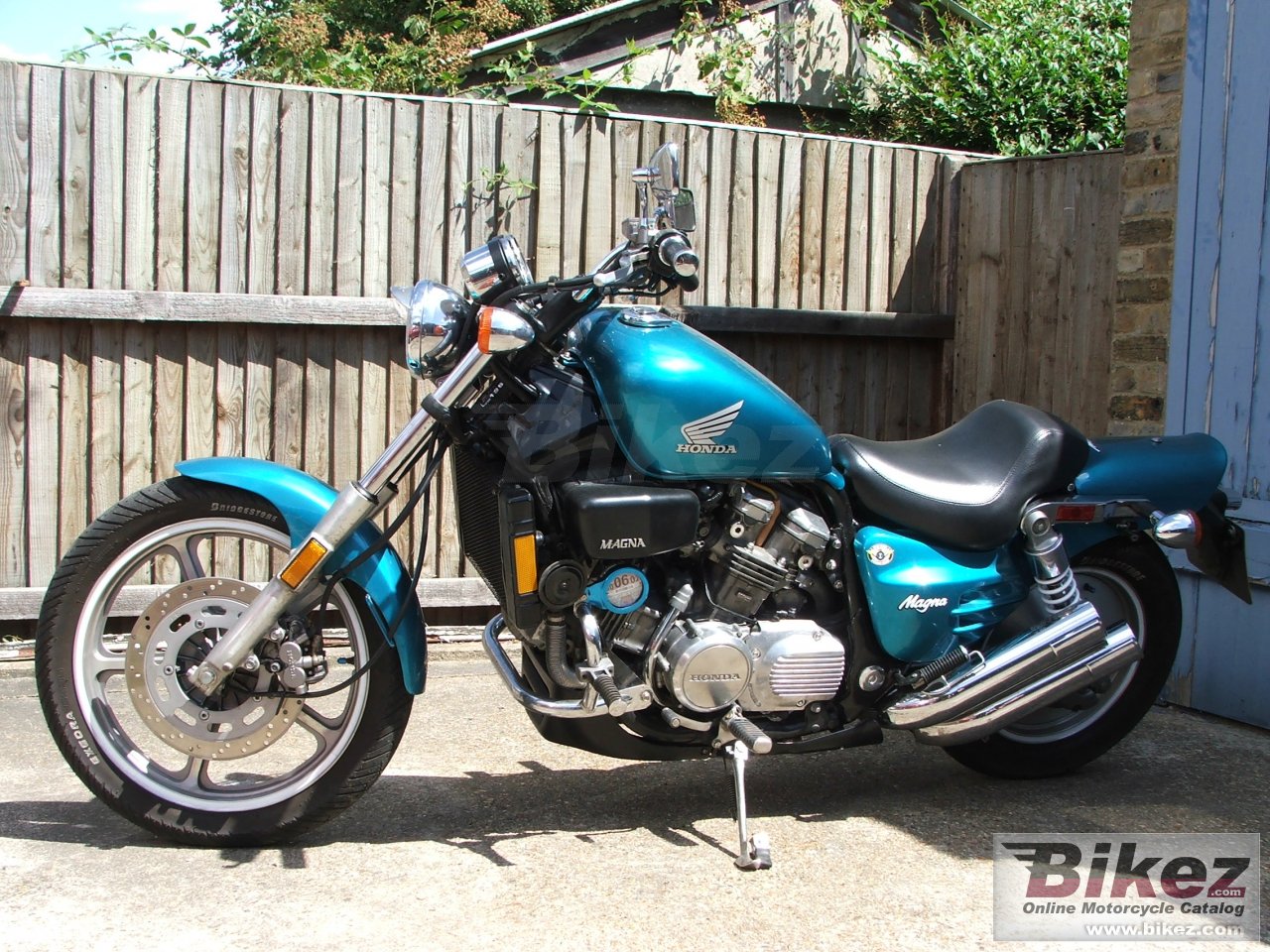 Big  vf 750 c picture and wallpaper from Bikez.com